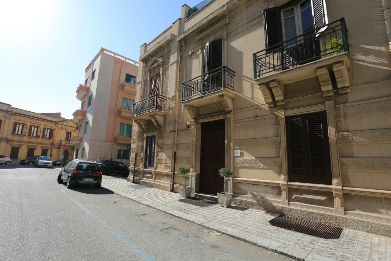 Re Ruggero Rooms Reggio Calabria Esterno foto