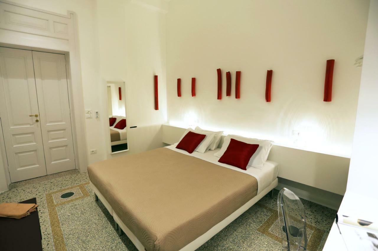 Re Ruggero Rooms Reggio Calabria Esterno foto