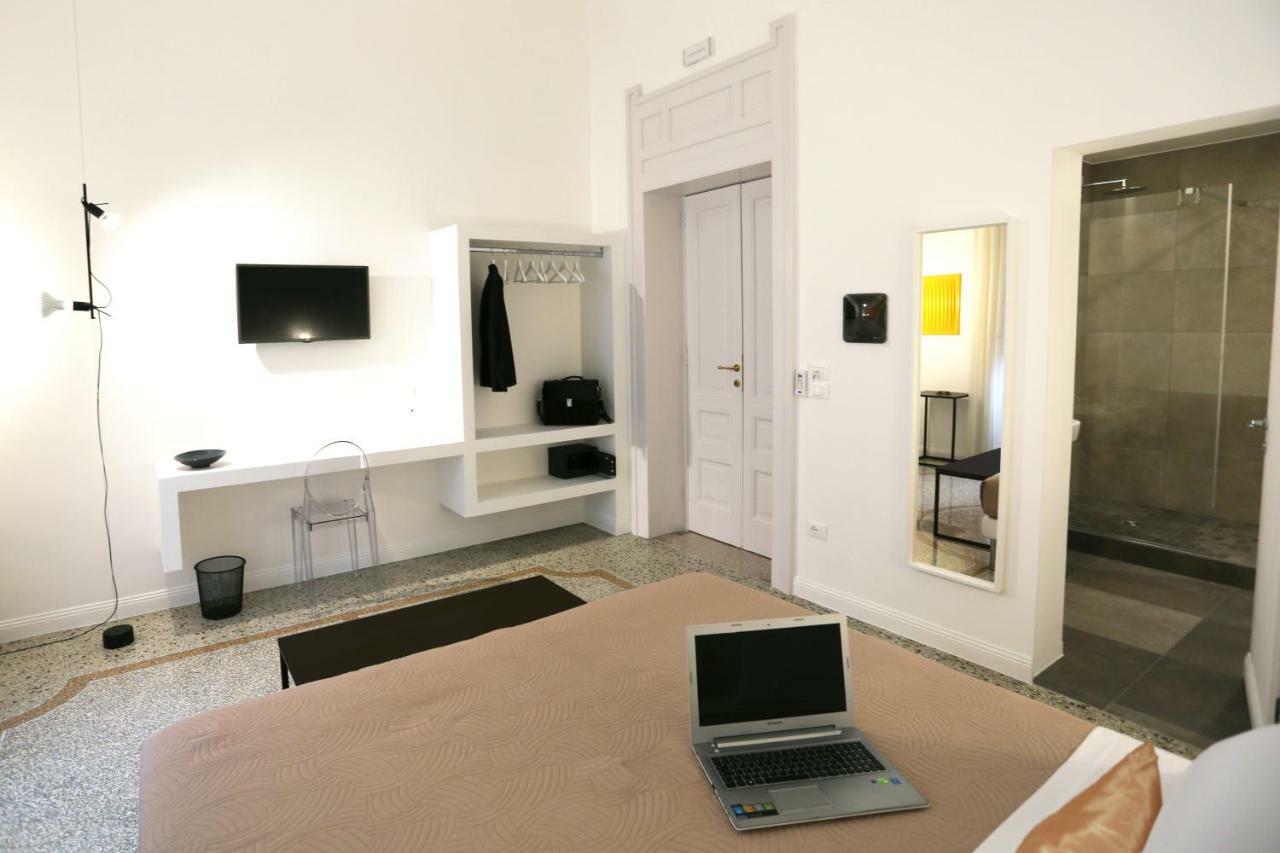 Re Ruggero Rooms Reggio Calabria Esterno foto